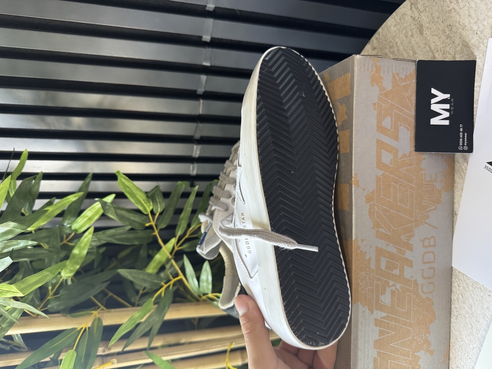 Golden Goose “White/Grey” ⭐️