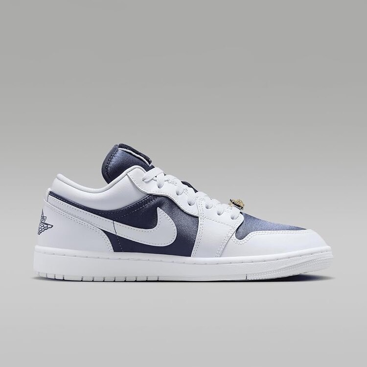 NİKE AIR JORDAN 1 LOW “FOOTBALL GREY”