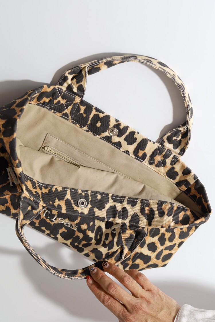 Majestic medium cream leo