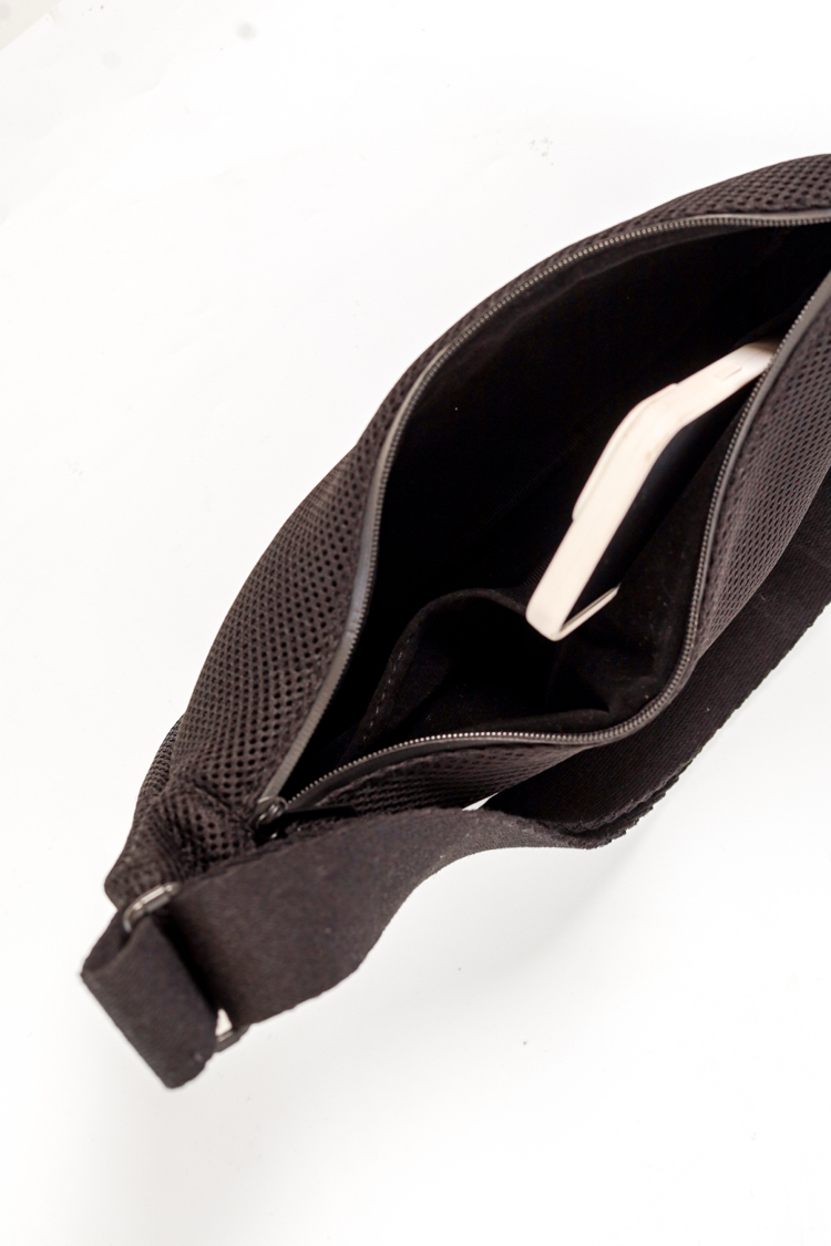 Uniq Black