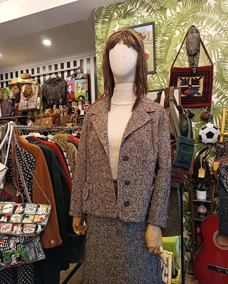 Tüvit etek ve ceketli vintage takım