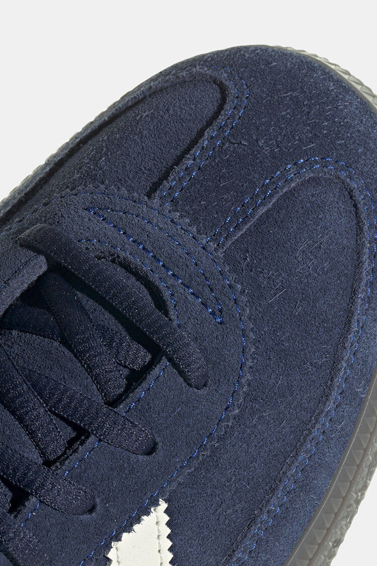 Spezial Lacivert