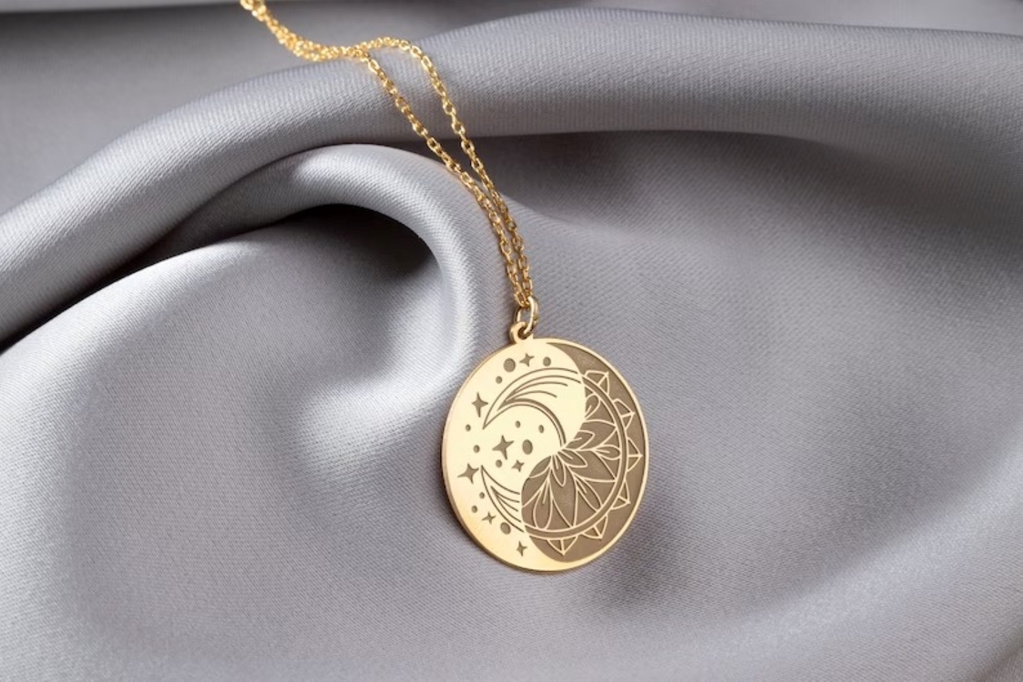 Navan 925 Ayar Gümüş Ay & Mandala Kolyesi (Gold, Silver ve Rose)