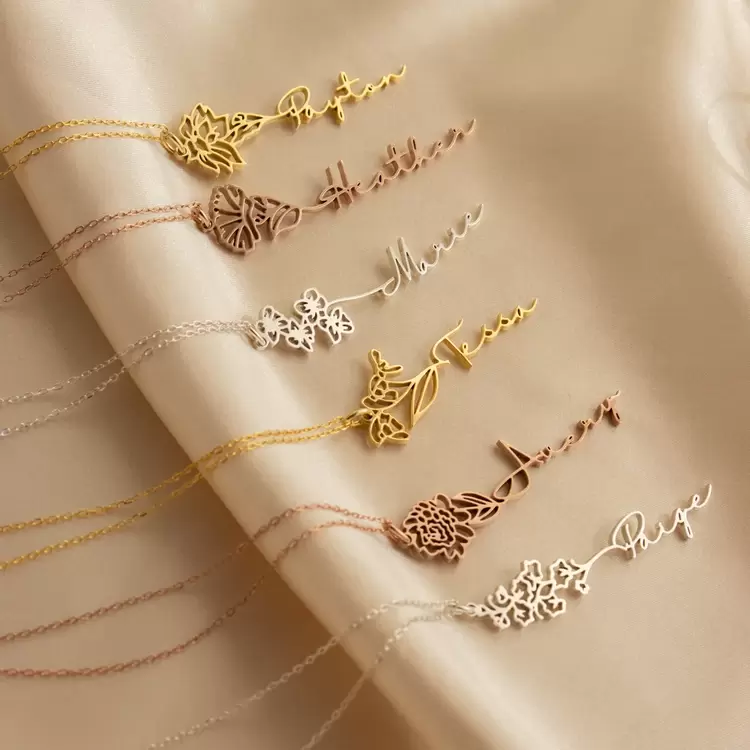 Flower Pendant Name Necklace | Altın, Gümüş Kaplama | Özel Tasarım | Kutulu Hediye