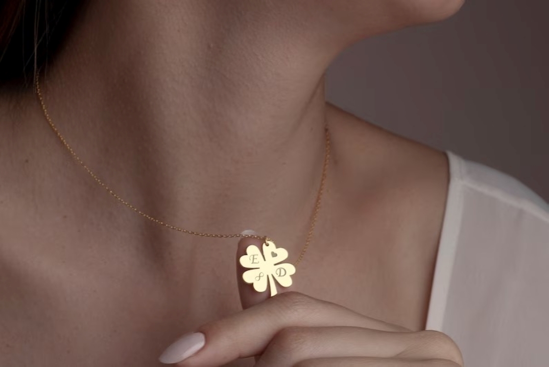 Navan 925 Ayar Gümüş Dört Yapraklı Yonca Kişiye Özel Harf Kolyesi (Gold, Silver ve Rose)
