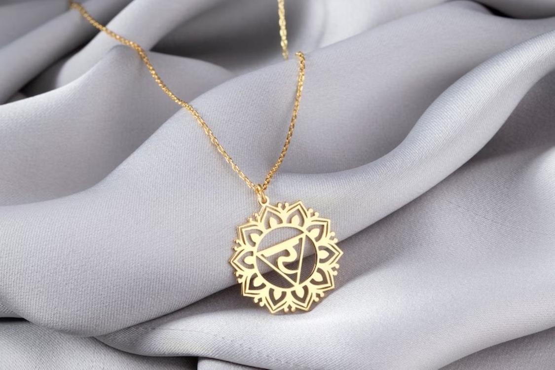 Navan Mandala Çiçek Kolye – 925 Ayar Gümüş