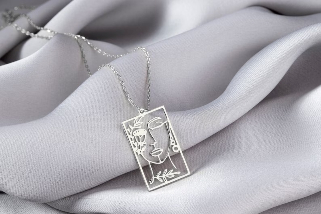 Navan 925 Ayar Gümüş Sanatsal Siluet Kolyesi (Gold, Silver ve Rose)