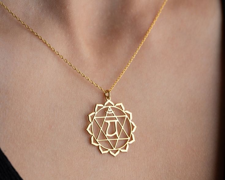 925 Ayar Navan Kalp Çakrası Kolyesi • Yoga ve Meditasyon Kolyesi • Anlamlı Ruhsal Takı