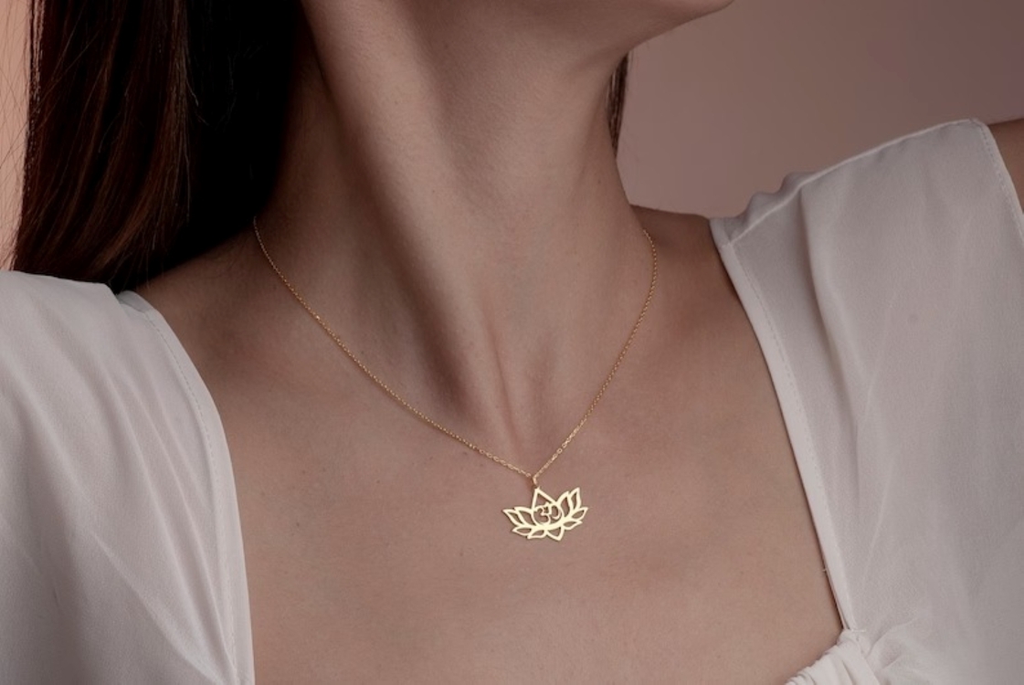 Navan 925 Ayar Gümüş Lotus Çiçeği ve Ohm Sembolü Kolyesi (Gold, Silver ve Rose)