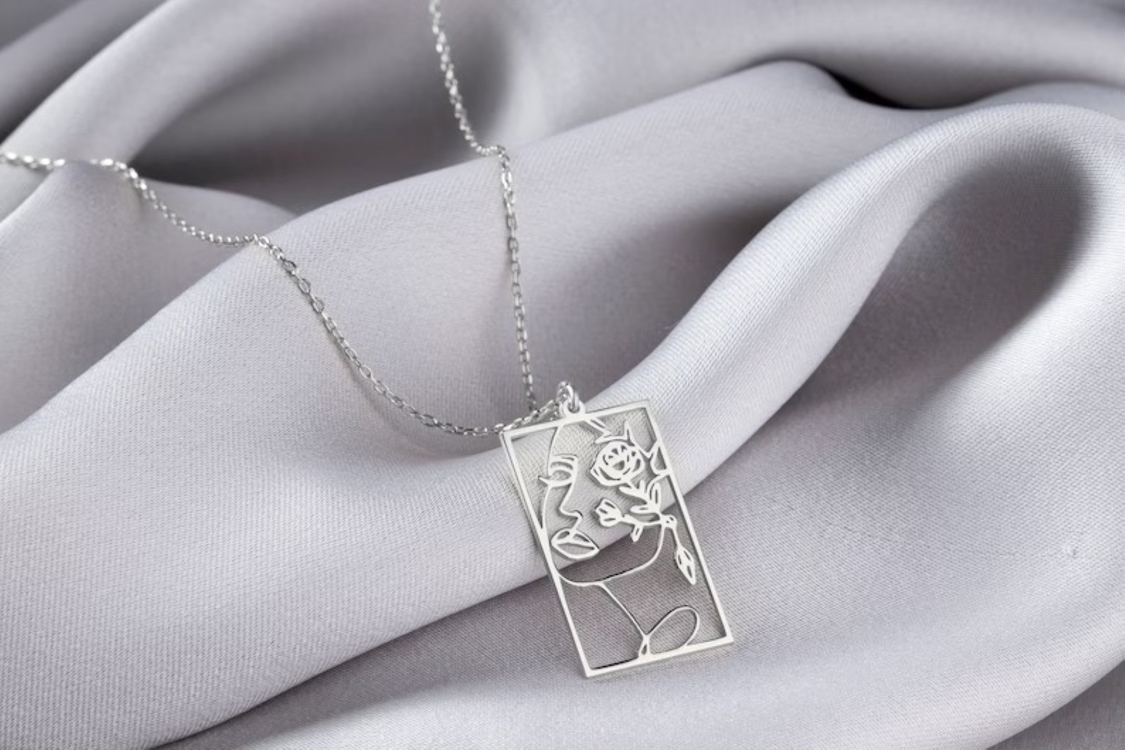 Navan 925 Ayar Gümüş Özgür Ruh Kadın Kolyesi (Gold, Silver ve Rose)