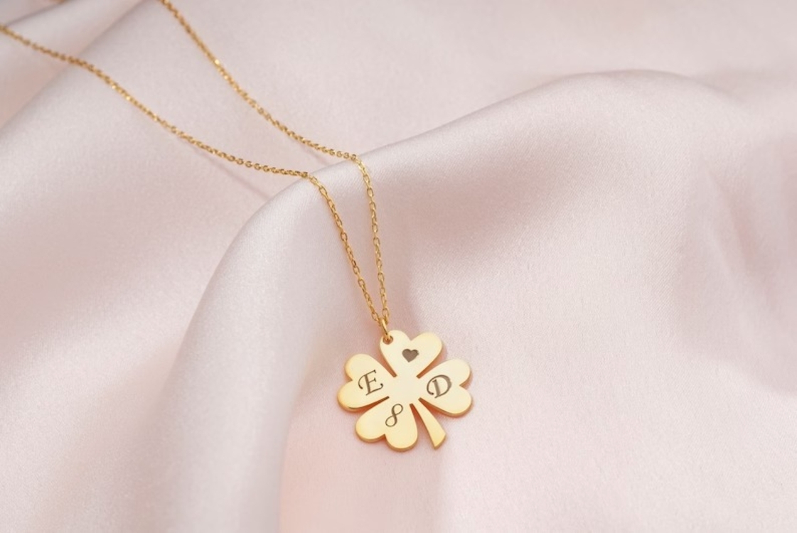 Navan 925 Ayar Gümüş Dört Yapraklı Yonca Kişiye Özel Harf Kolyesi (Gold, Silver ve Rose)