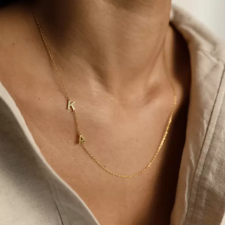 Off-Center Letter Necklace | Altın Kaplama | Özel Tasarım | Kutulu Hediye
