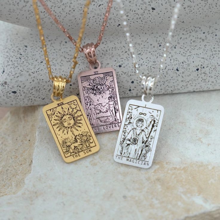 Navan 925 Ayar Gümüş Tarot Kartı Kolyesi (Gold, Silver ve Rose)