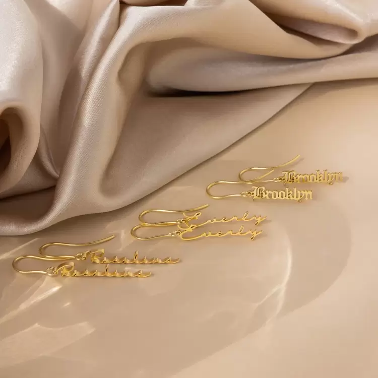 Dangling Name Earrings | Altın Gümüş Rose Kaplama | Özel Tasarım | Kutulu Hediye