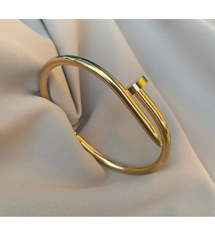 Paslanmaz Çelik Çivi Kelepçe Bileklik – Gold Renk, Minimal Lüks Tasarım