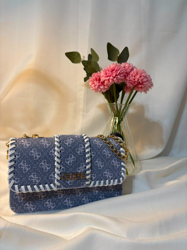 Mavi guess çanta