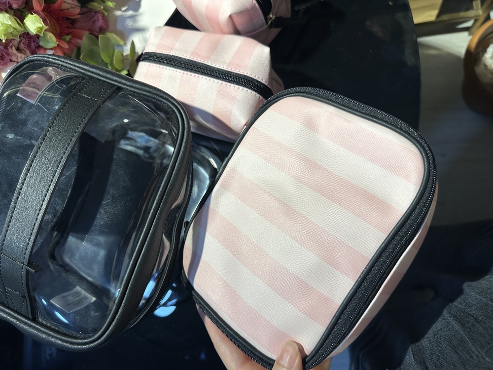 Victoria Secret makyaj çantası