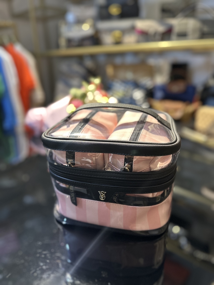 Victoria Secret makyaj çantası