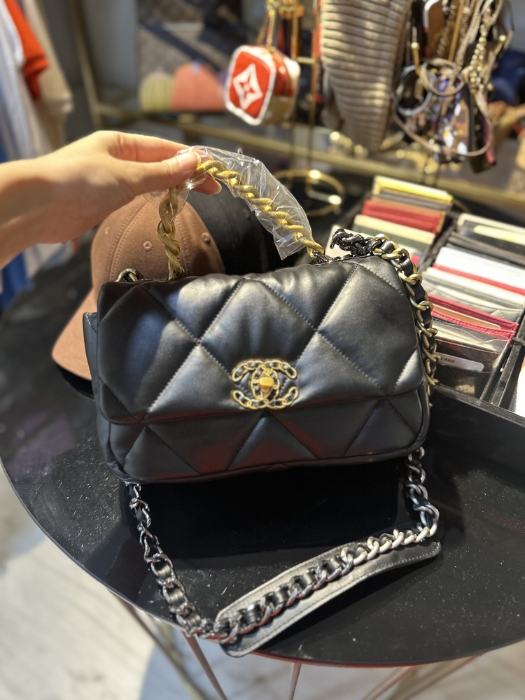 Chanel 19 Çanta