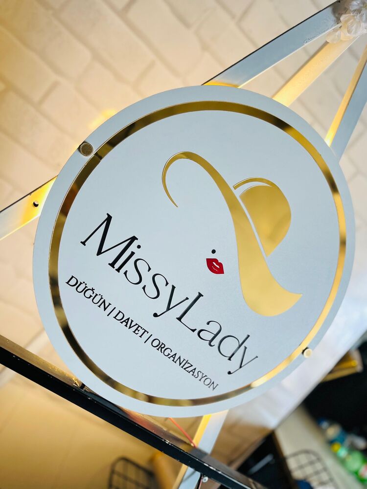 ✨ MDF Üzeri Pleksi Kesim Lüks Tabela – Kurumsal & Şık Tasarım