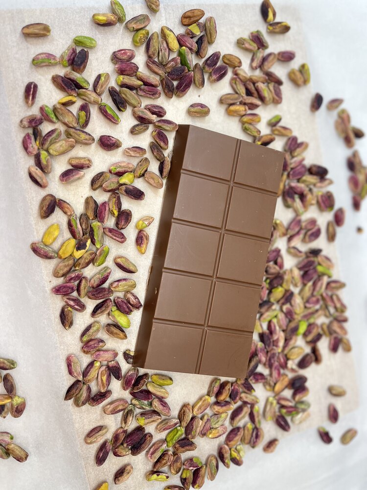ANTEP FISTIK EZMELİ SÜTLÜ ÇİKOLATA 200 gr Tablet Çikolata