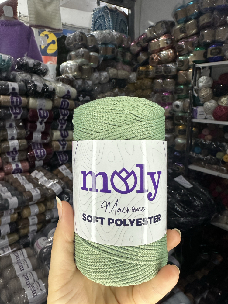 Soft Polyester Macrome