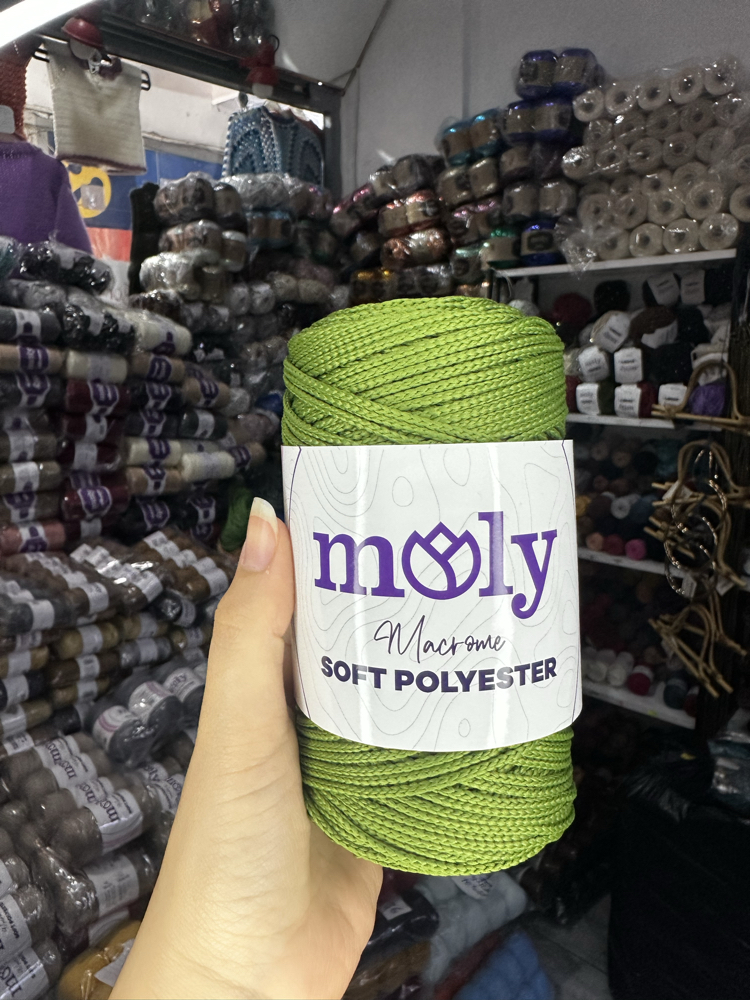 Soft Polyester Macrome
