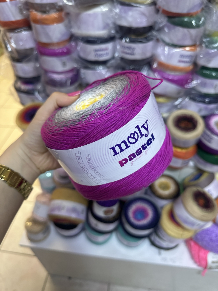 Moly Pastel