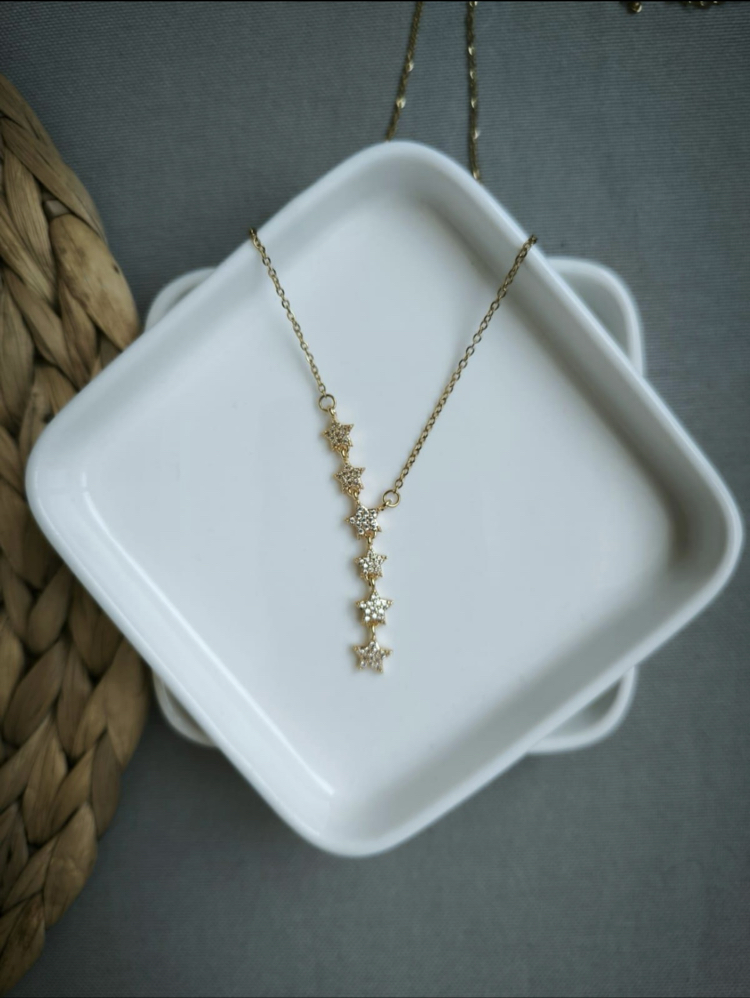Kayan yıldızlar gold kolye