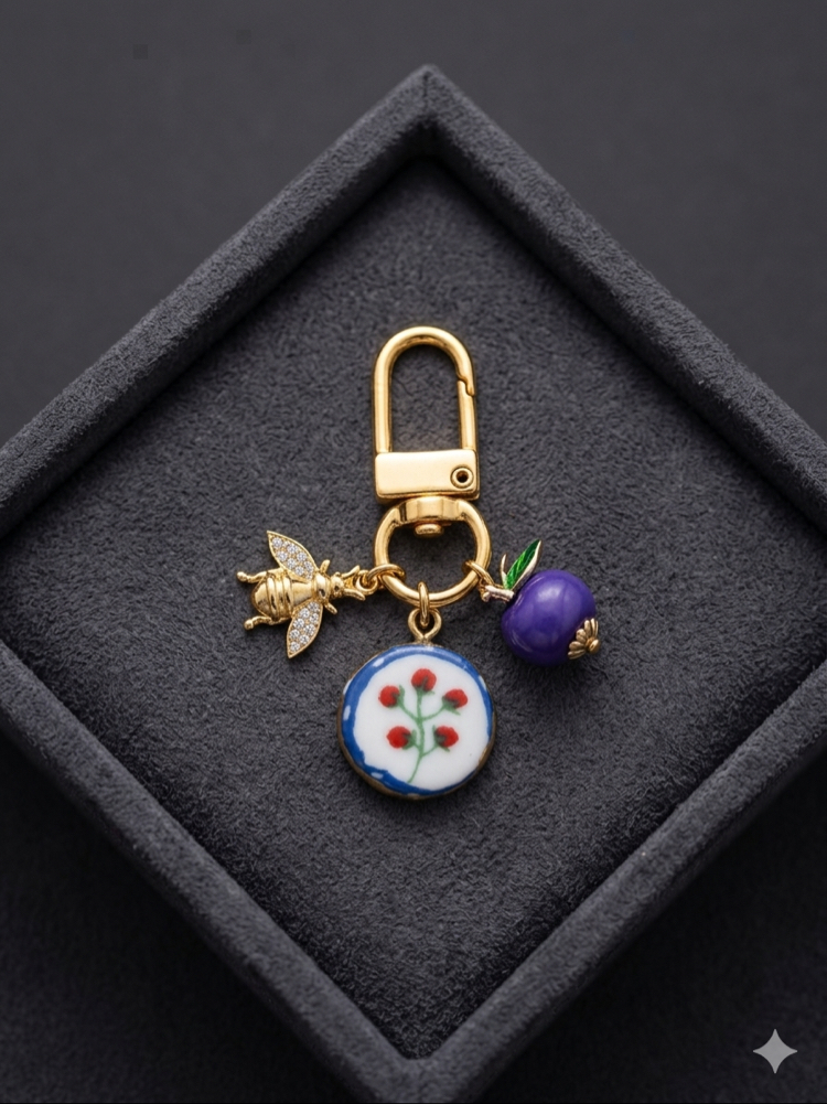 Vintage Charm, Anahtarlık