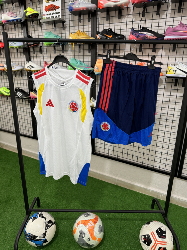New Adidas Sıfır Kol Üst Alt Takım