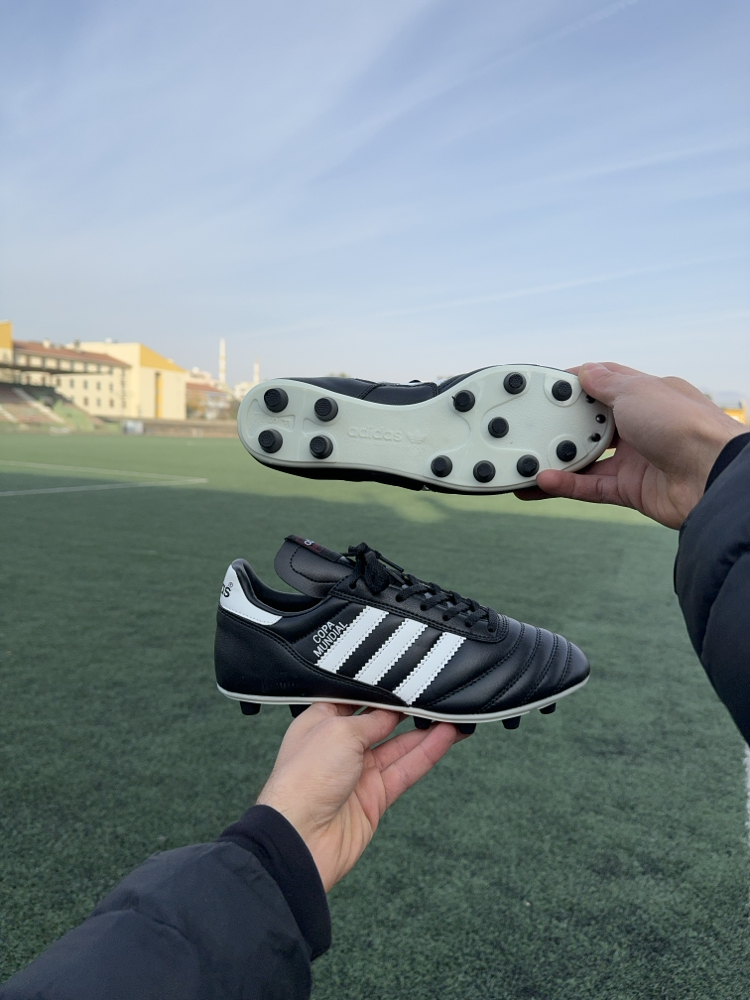 Adidas Copa Mundial Efsane