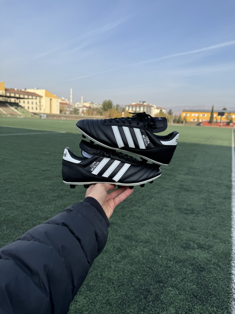 Adidas Copa Mundial Efsane