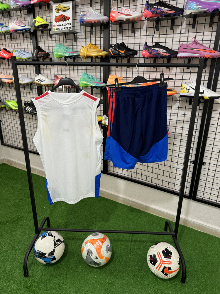 New Adidas Sıfır Kol Üst Alt Takım