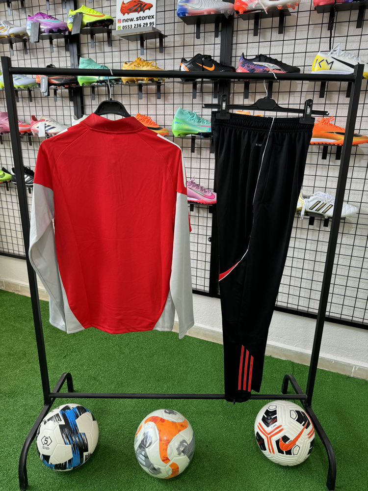 Adidas Dalgıç Eşofman 2026