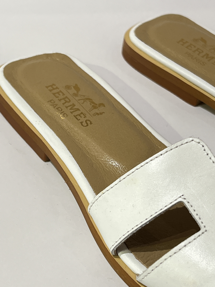 Hermes Women’s Leather Slides