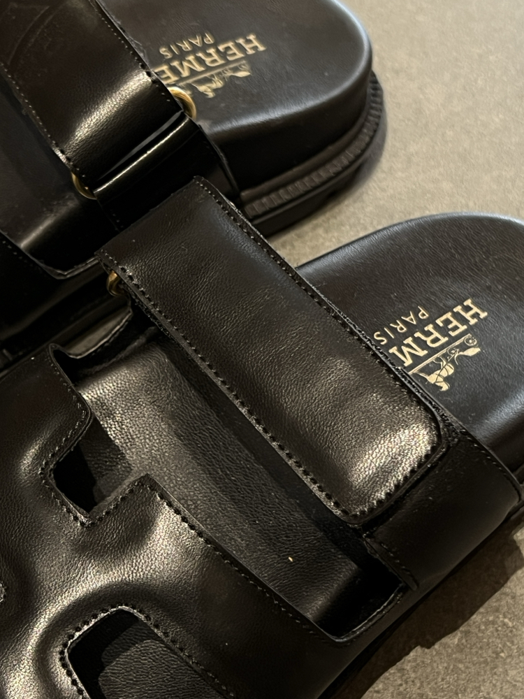 HERMES Women’s Leather Slides