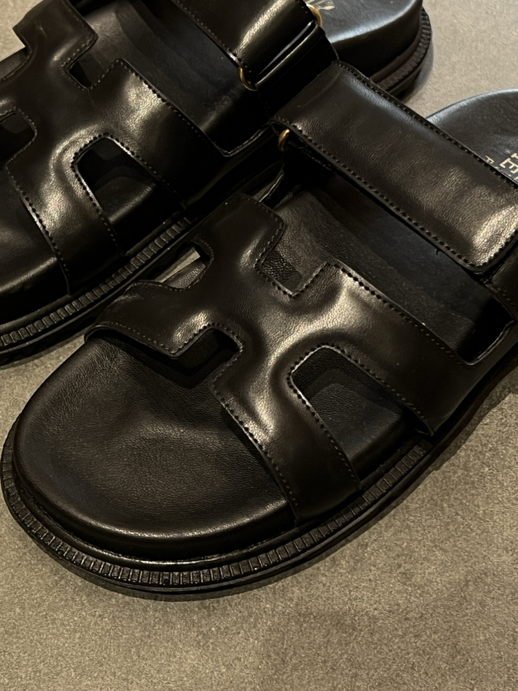 HERMES Women’s Leather Slides
