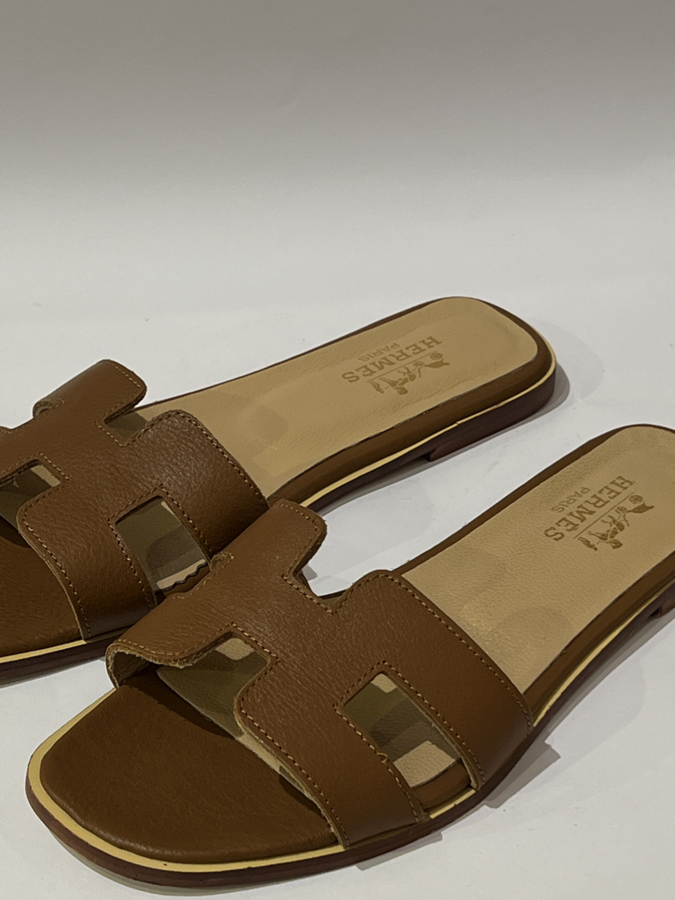 Hermes Women’s Leather Slides