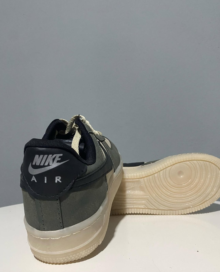 Nike Air Force 1 Low
