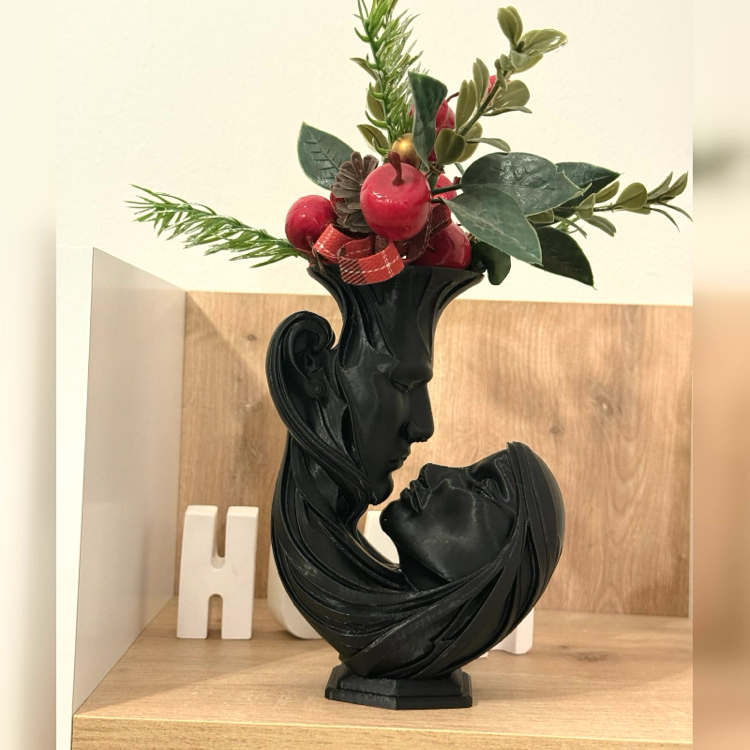 Aşıklar Vazosu – 3D Baskı Dekoratif Siyah Vazo