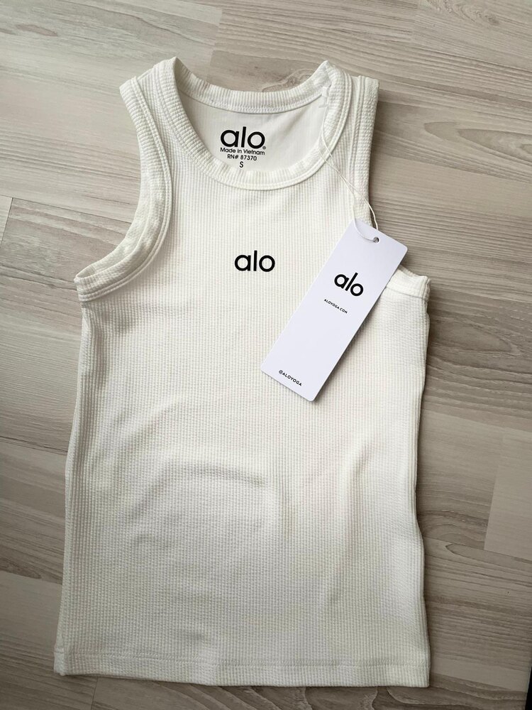 ALO YOGA CROP TOP ATLET