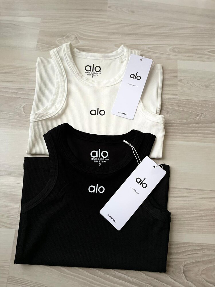 ALO YOGA CROP TOP ATLET