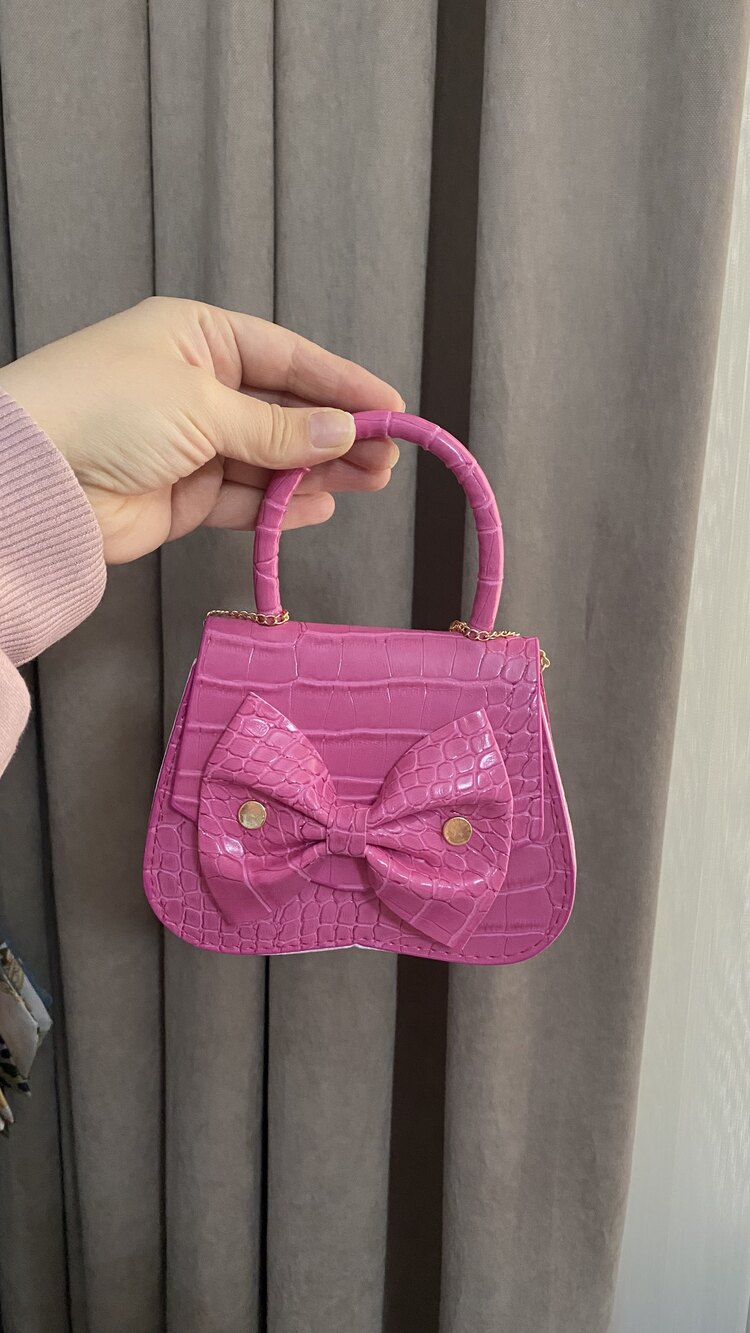KIZ ÇOCUK PEMBE RENK YANDAN ZİNCİR ASKILI ÇANTA