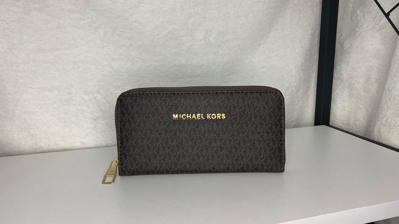 MICHAEL KORS ACI KAHVE RENK BÜYÜK BOY FERMUARLI CÜZDAN