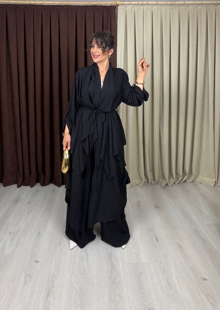 Karmen Tasarım Takım Siyah