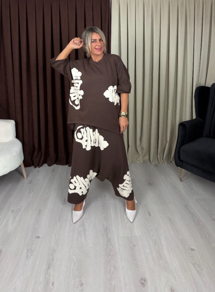Stella Yazılı Şalvar Takım Kahve