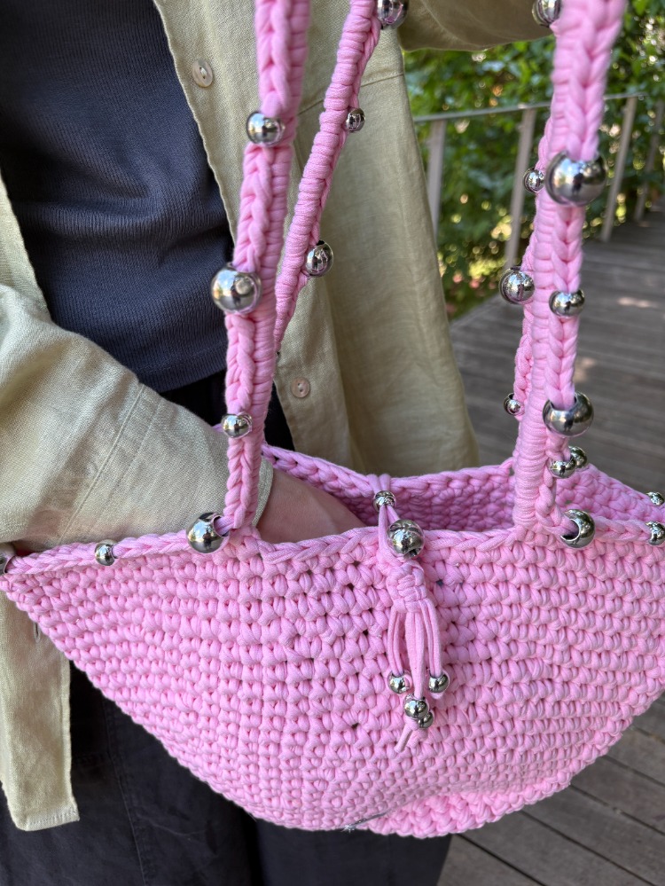 Hayali Kitap Kulübü | Boncuklu Çanta Pembe ve Kart Baskı