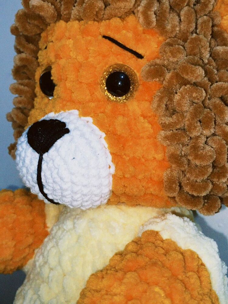 Peluş aslan