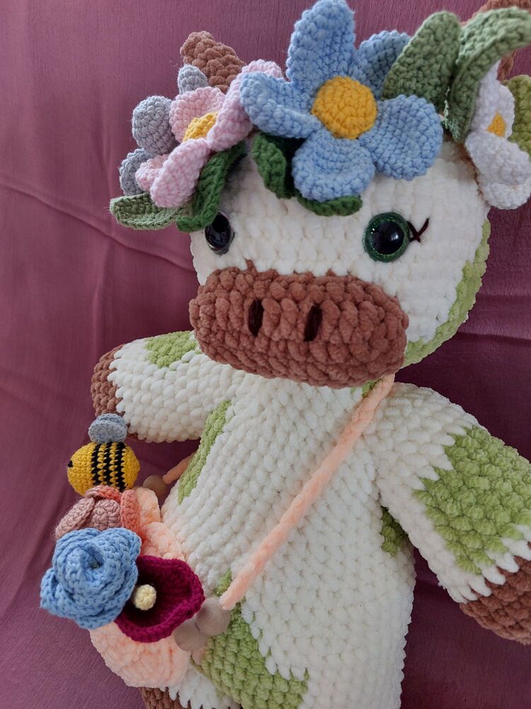 Peluş inek